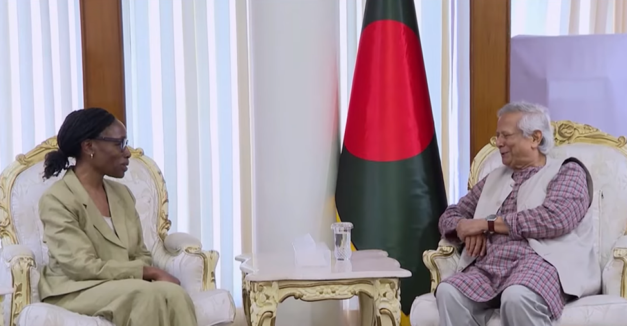 আওয়ামী লীগকে নিষিদ্ধের পরিকল্পনা নেই: ড. ইউনূস