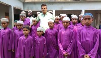 ঈদের খুশি সার্বজনীন করতে এতিম অসহায়ের জন্য সমাজের বৃত্তবানরা এগিয়ে আসতে হবে ; মান্না