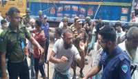 চৌমুহনীর যানজট নিরসনে উপজেলা নির্বাহী কর্মকর্তার নেতৃত্বে যৌথবাহিনীর উচ্ছেদ অভিযান