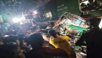 কালুরঘাটে ভয়াবহ অবহেলা! চলন্ত ট্রেনের ধাক্কায় ছিন্নভিন্ন ৫ যানবাহন, বহু আহত